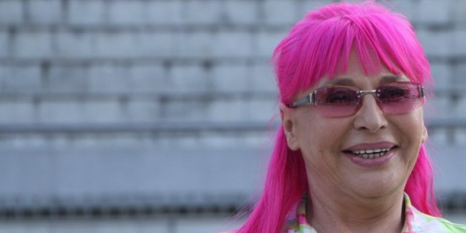 Domaći dizajneri je izbegavali, a svetski joj poklanjali kreacije: Zorica Brunclik otkrila čija je haljina iz kultnog filma!