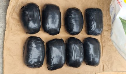 UHAPŠEN ČLAN ORGANIZOVANE KRIMINALNE GRUPE U BEOGRADU, policija kod njega našala četiri kilogarama heroina...