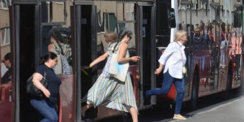 Stigao novi tramvaj: Evo kada će primiti prve putnike (FOTO)