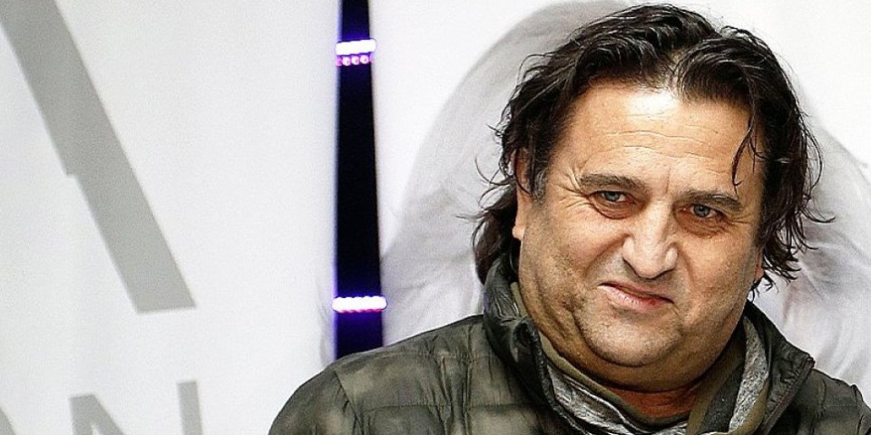 Sejo Kalač uhapšen?! Vlasnica kafane tvrdi da je dobijala jezive pretnje od pevača: "Rekao je da će me ubiti!"
