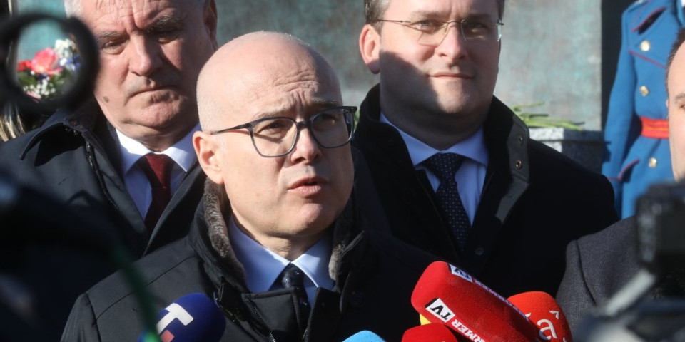 Nema povlašćenih i privilegovanih! Jasna poruka premijera Vučevića: Nije pitanje da li je neko član neke stranke!
