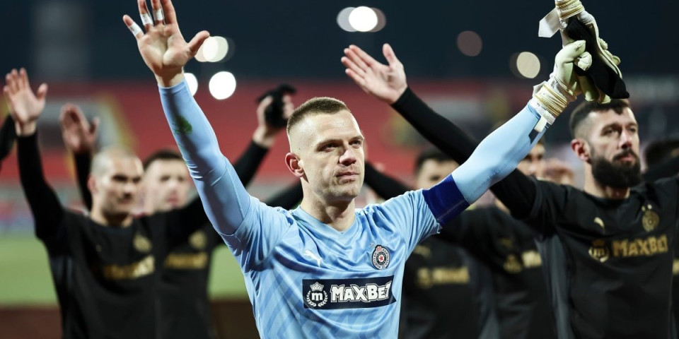 Jovanovićev emotivni oproštaj: Živeo sam Partizan svaki dan... Grobari, vratiću se (FOTO)