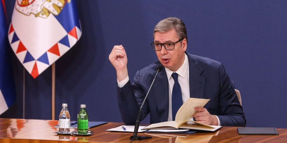 Žestoki pritisci da se Vučić kazni se nastavljaju: Traže od predsednika Evropskog saveta da otkaže posetu Srbiji! (FOTO)