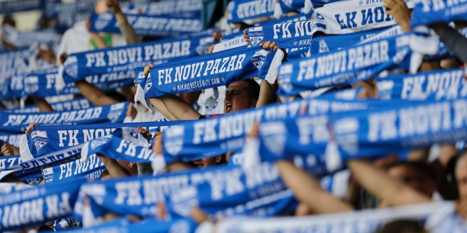 Nezapamćen skandal navijača Novog Pazara: Čujte "delije", čujte "grobari", Kosovo se neće vratiti (VIDEO/FOTO)