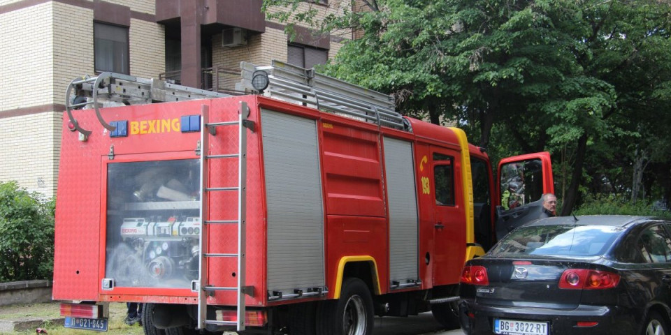 Požar u Maloj Ivanči: Dvoje dece povređeno