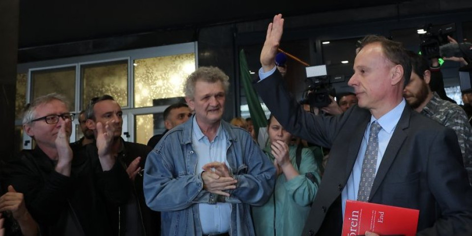 Blokaderski šef iz senke spreman na sve zarad fotelje: Otkrivamo prljavi plan "časnog" rektora Đokića!