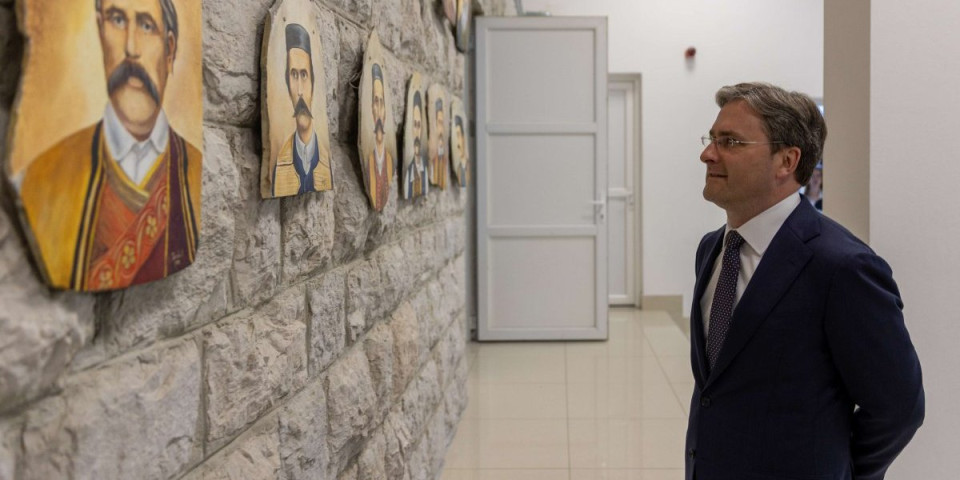 U Domu kulture "Nebojša Glogovac" promovisana knjiga o Nevesinjskoj puški (FOTO)