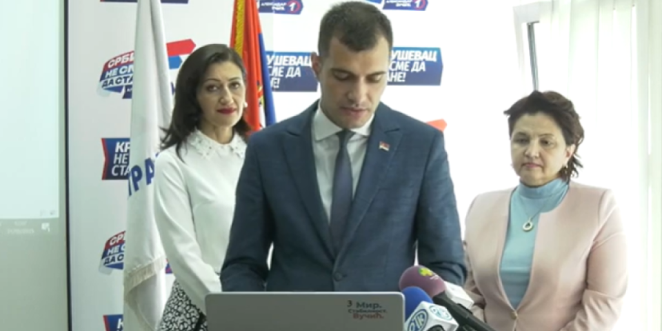 U prostorijama Gradskog odbora SNS Kruševac održana vanredna konferencija za novinare