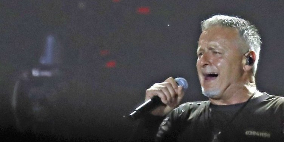 (VIDEO) Tompsonov koncert otrkio sve: Pogledajte kakav ustaša drži lekciju srpskim blokaderima, a oni mu se smeškaju i pozdravljaju ga